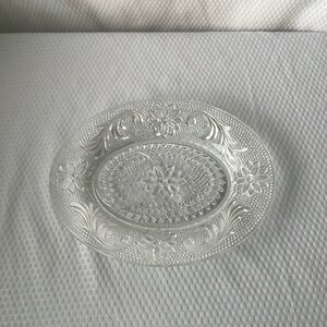 Set of 4  Vintage Indiana Glass Luncheon Plates.